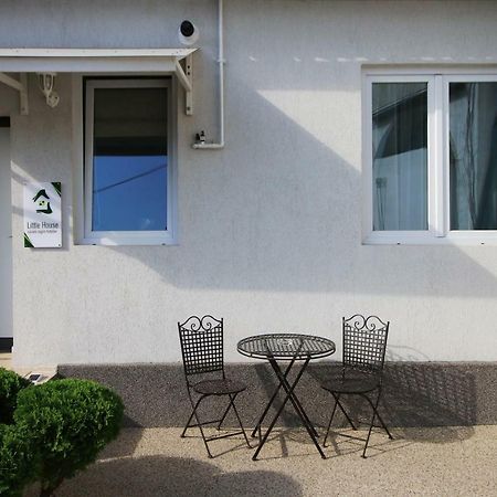 Little House Apartment Sibiu Bagian luar foto